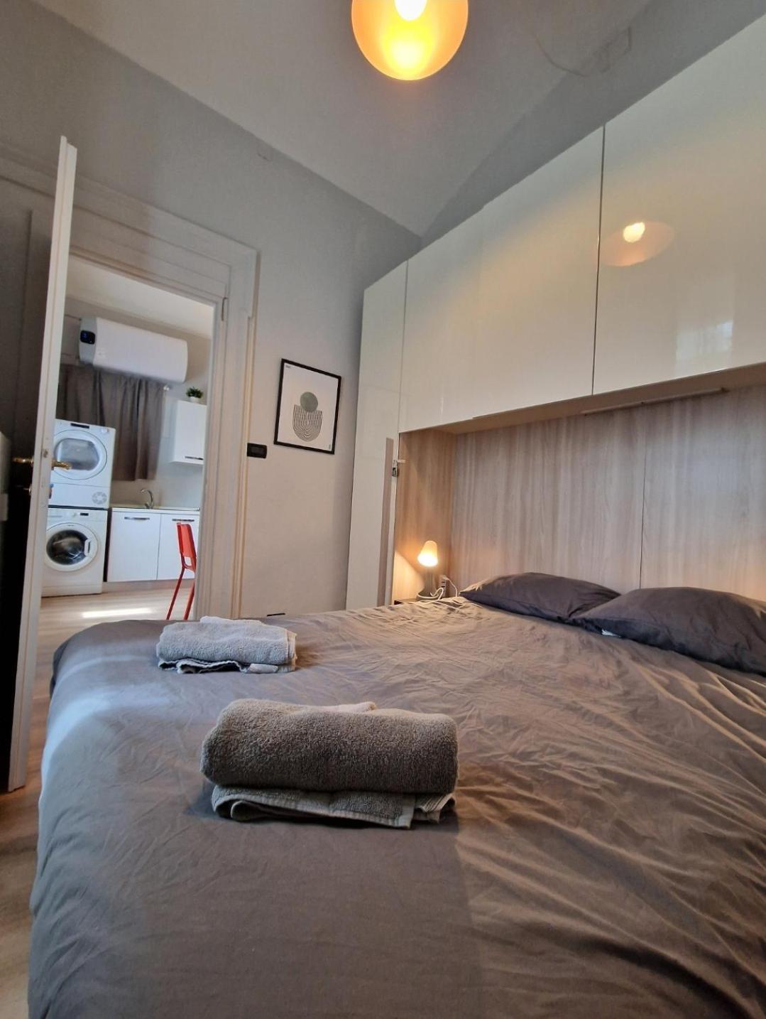 Apartament Casa Din Din Turyn Zewnętrze zdjęcie